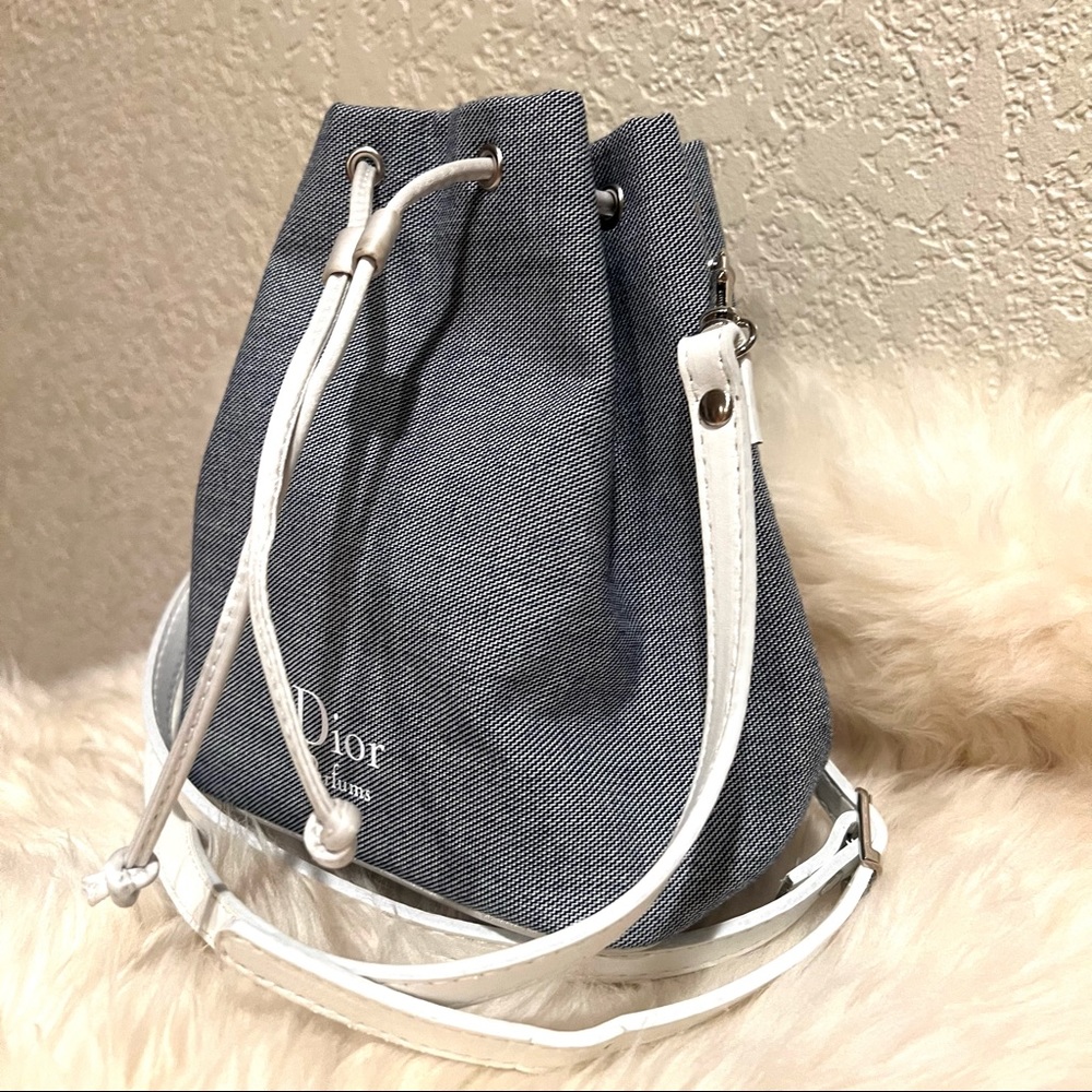 Dior Vintage Parfums Denim Bucket Crossbody Bag Blue White Handbag Rare - Picture 4 of 10